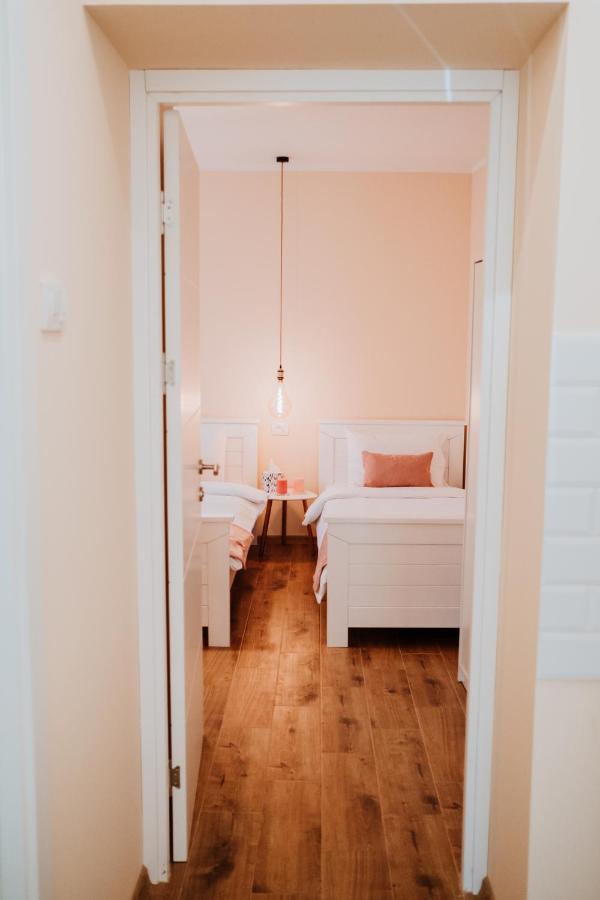 Apartman Cute&Cosy Lux Сомбор Экстерьер фото